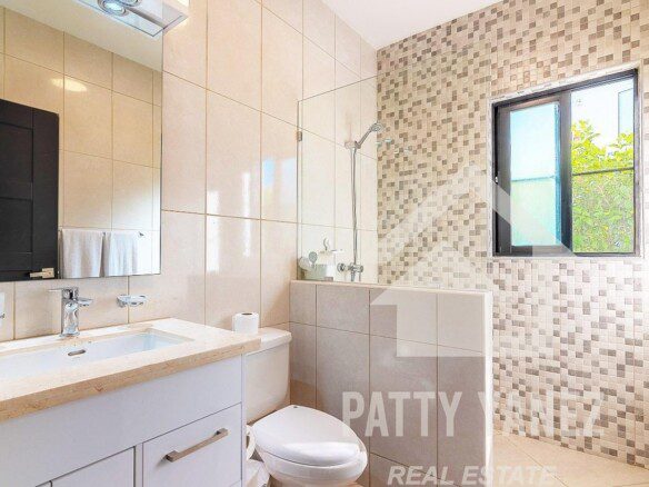 Spacious 4-Bedroom Villa in Sosúa Gated Community