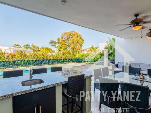 Spacious 4-Bedroom Villa in Sosúa Gated Community