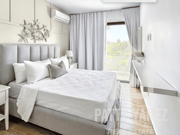 Beautifully Furnished 3-Bedroom Townhouse in Perla Marina close to the Beach
