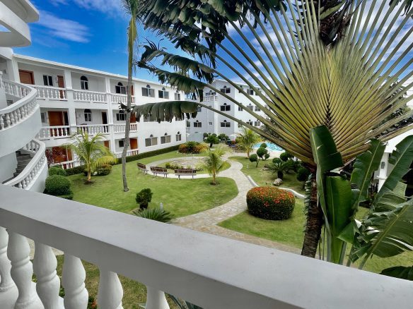 FOR SALE: STYLISH APARTMENT NEAR ENCUENTRO BEACH