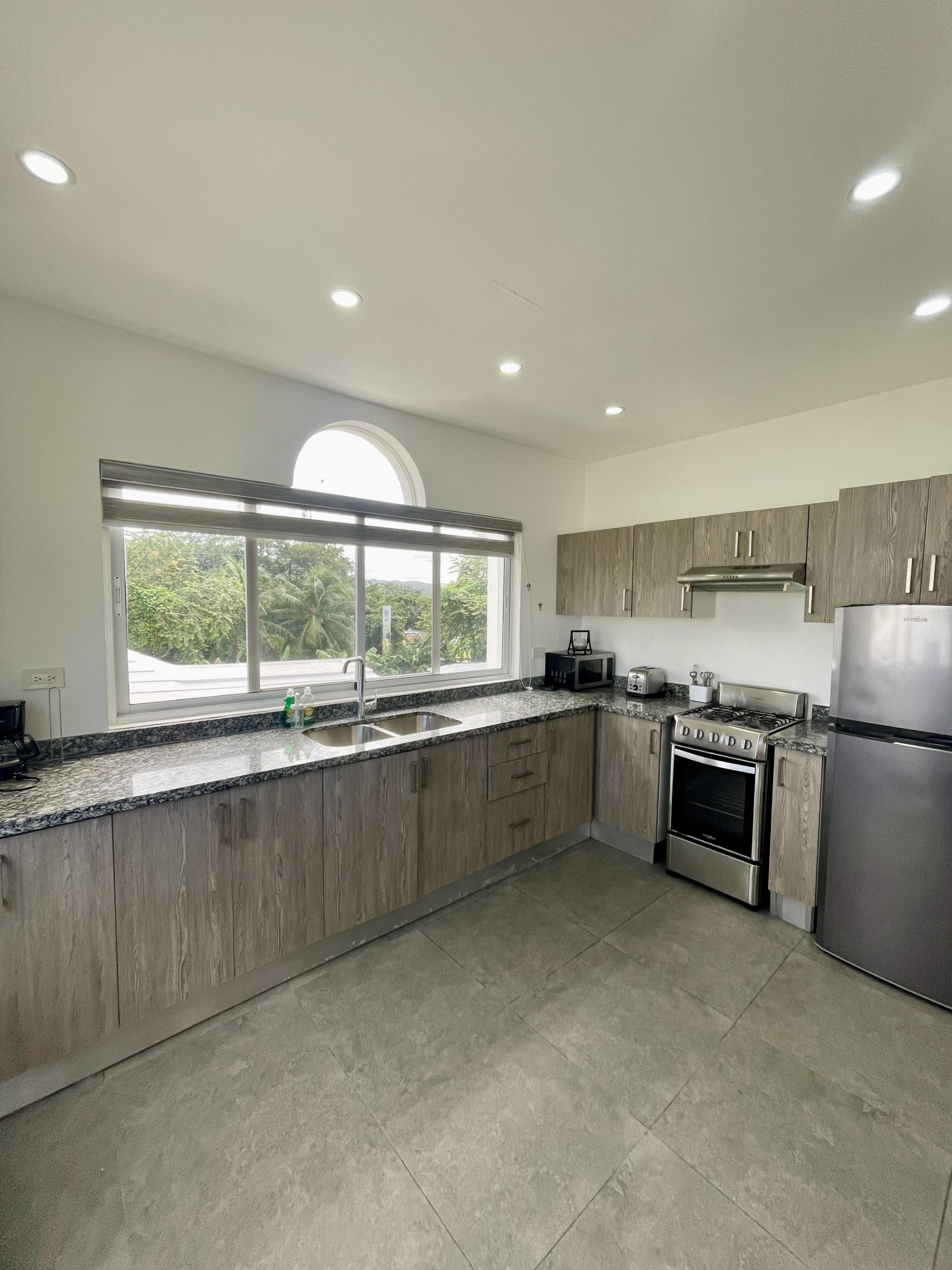 FOR SALE: STYLISH APARTMENT NEAR ENCUENTRO BEACH