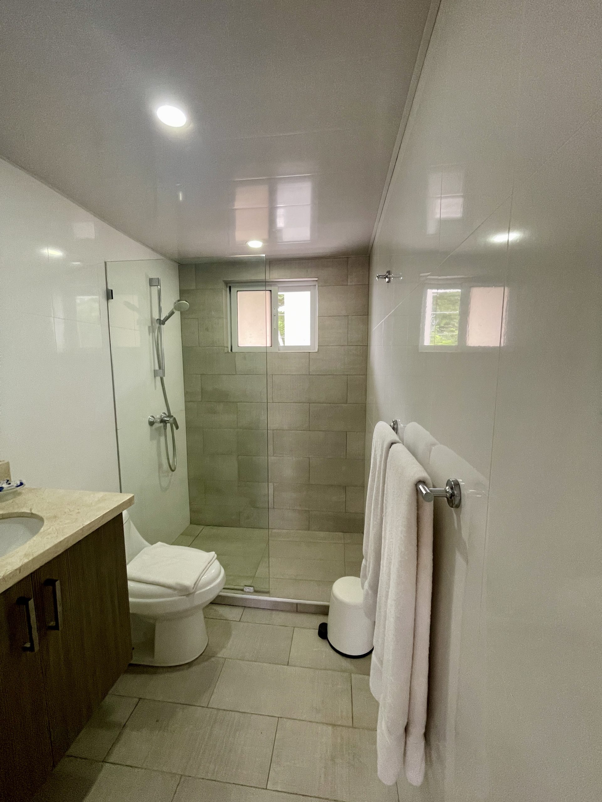 FOR SALE: STYLISH APARTMENT NEAR ENCUENTRO BEACH