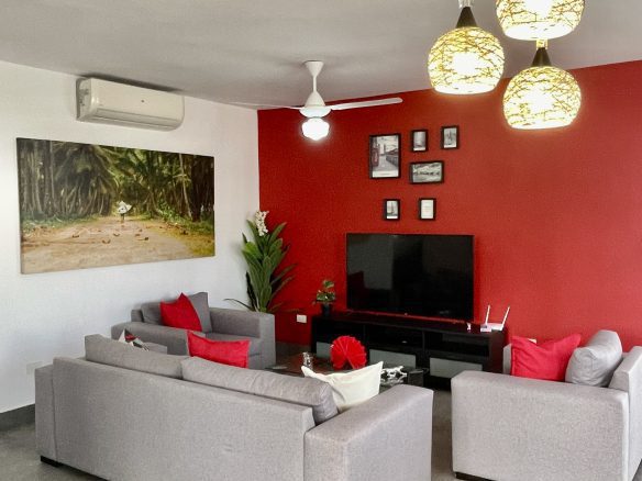FOR SALE: STYLISH APARTMENT NEAR ENCUENTRO BEACH