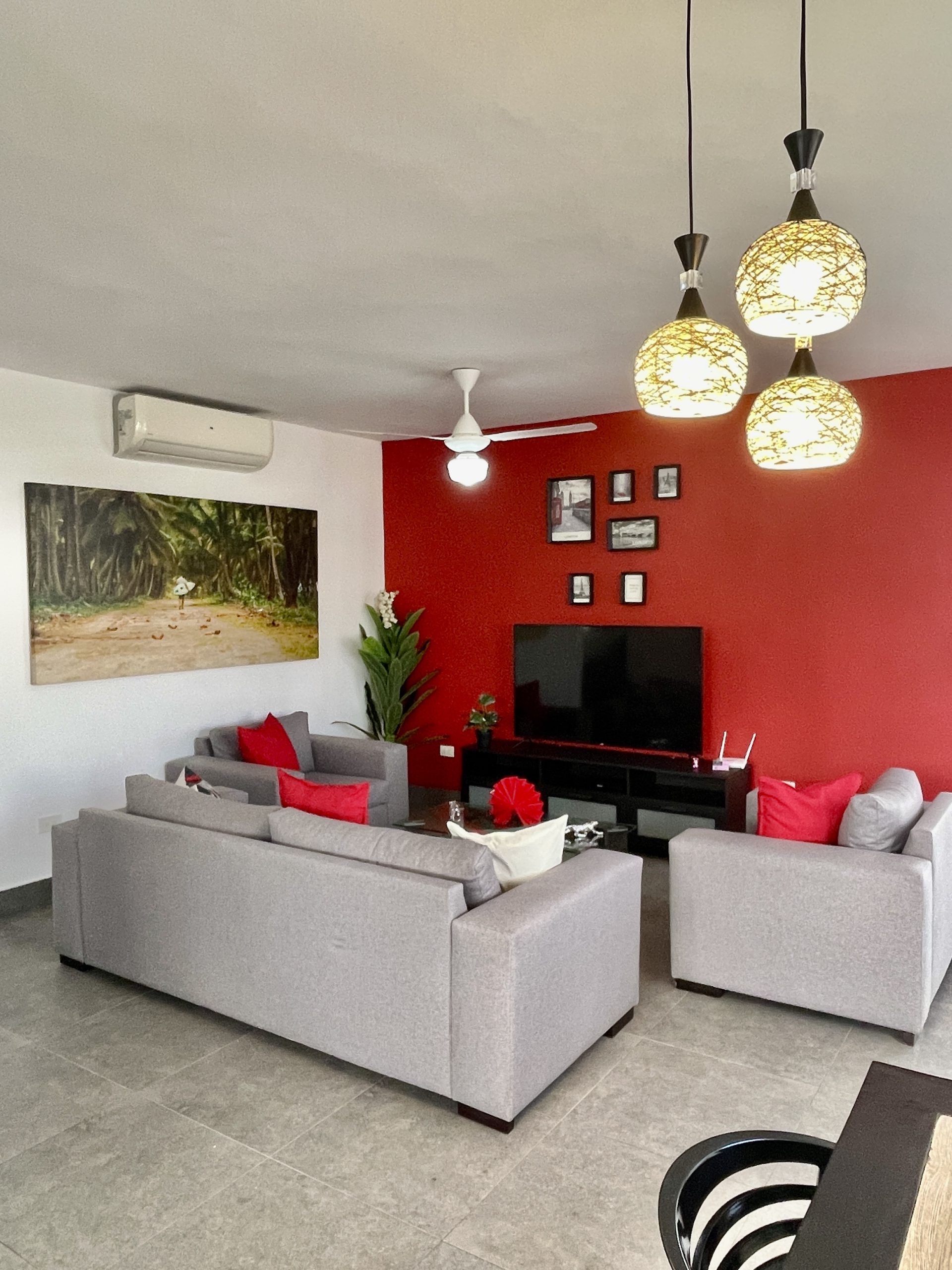 FOR SALE: STYLISH APARTMENT NEAR ENCUENTRO BEACH