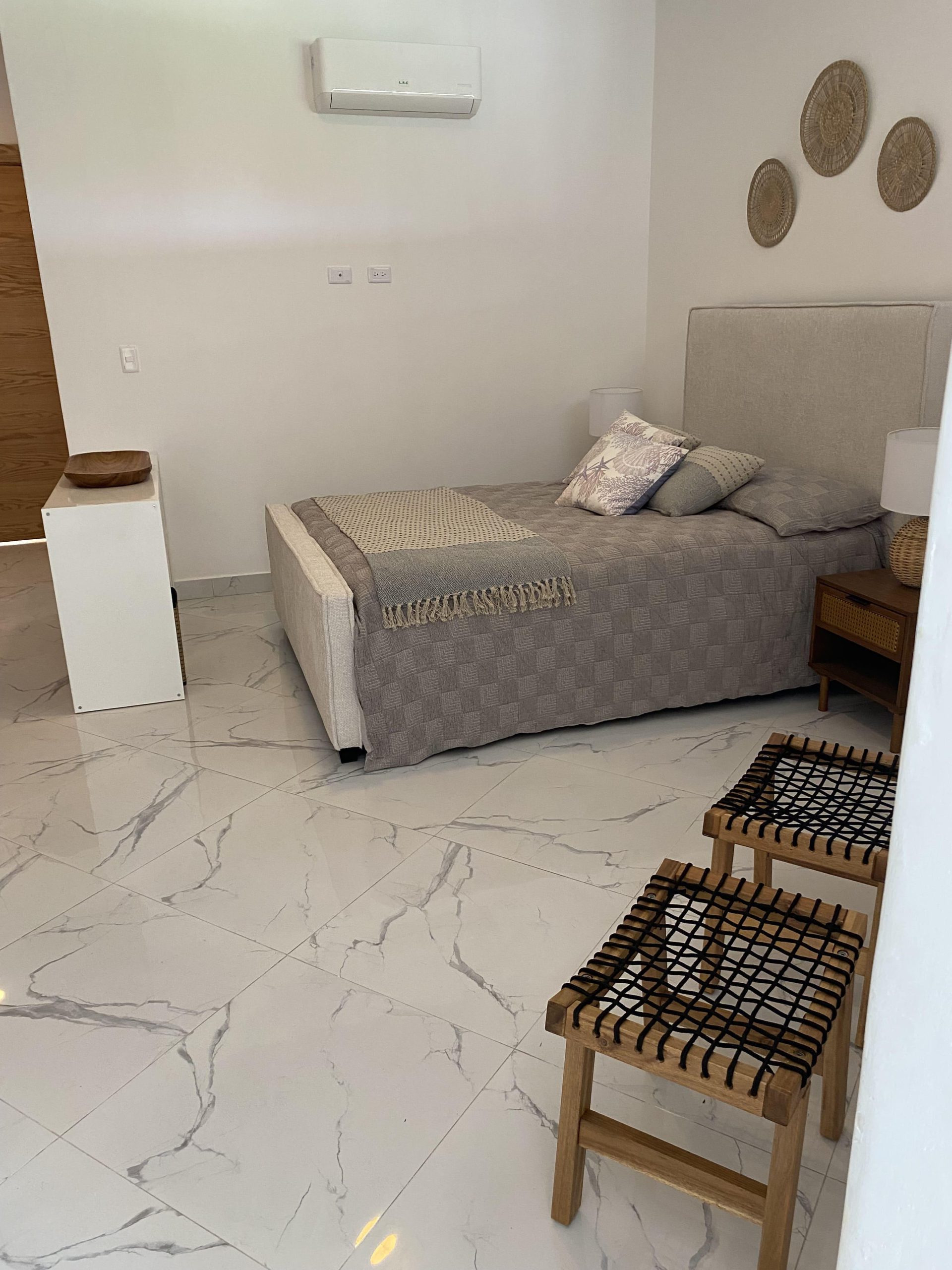 FULLY EQUIPPED STUDIO FOR SALE IN ENCUENTRO BEACH