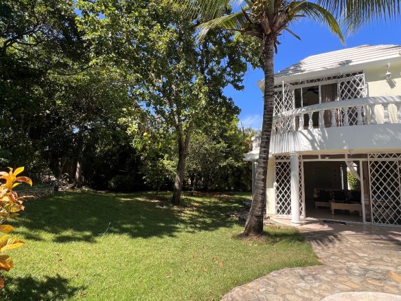 HERMOSA VILLA LISTA PARA VIVIR EN VENTA EN LA MULATA, CABARETE.