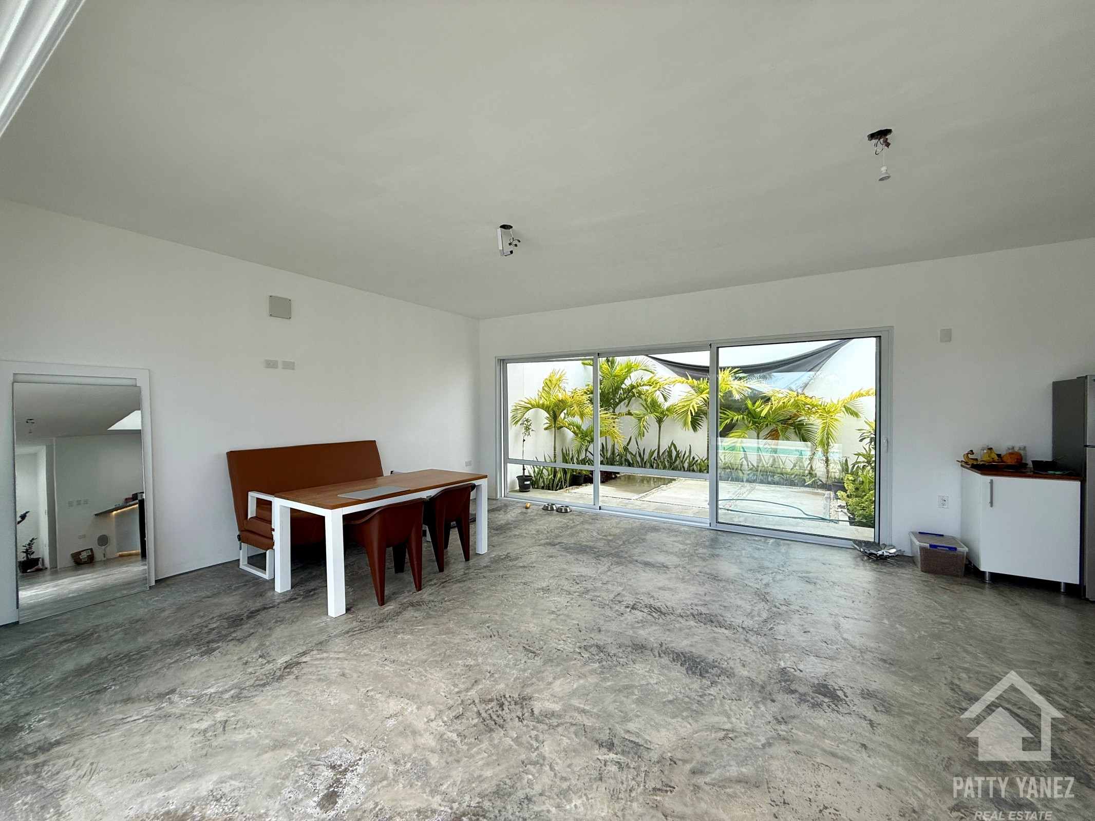 Modern Tropical Villa with Private Pool and Solar Energy System
