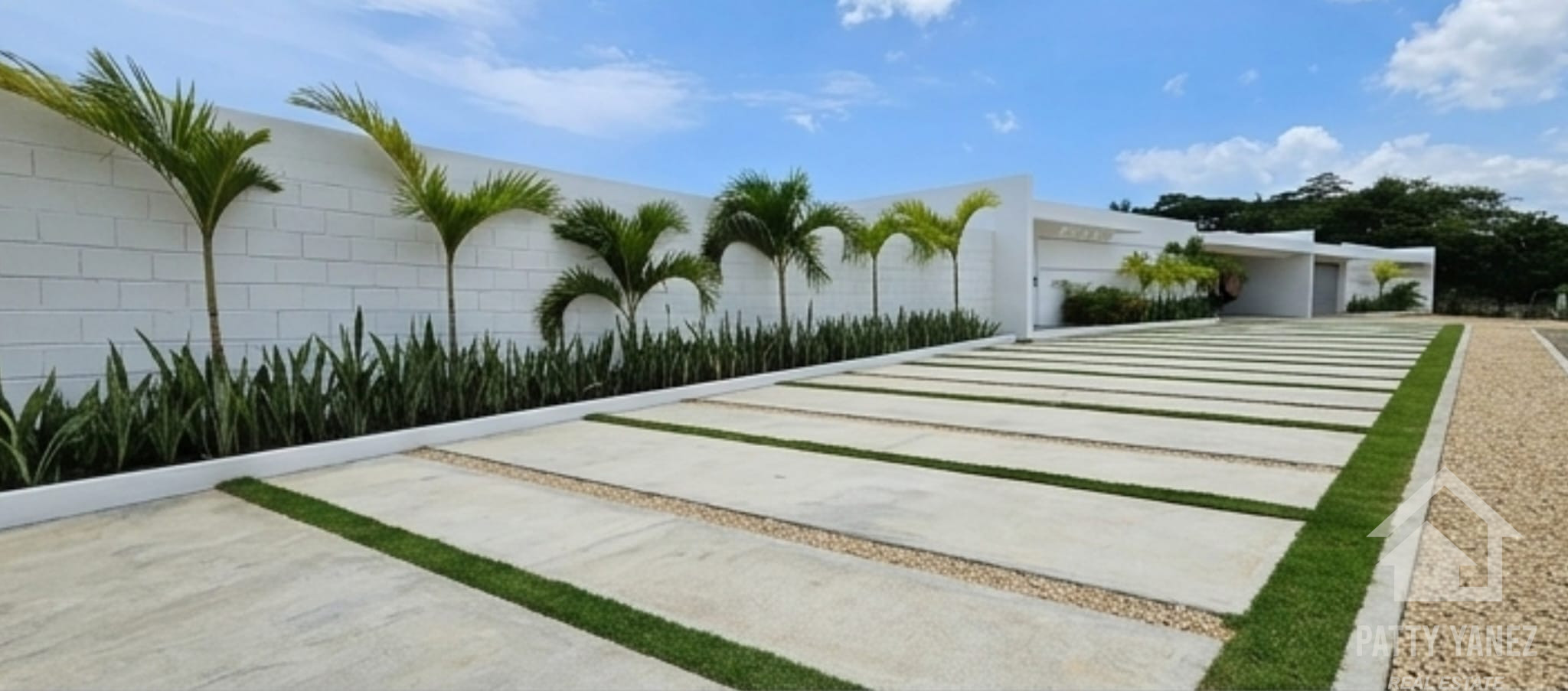 Modern Tropical Villa with Private Pool and Solar Energy System