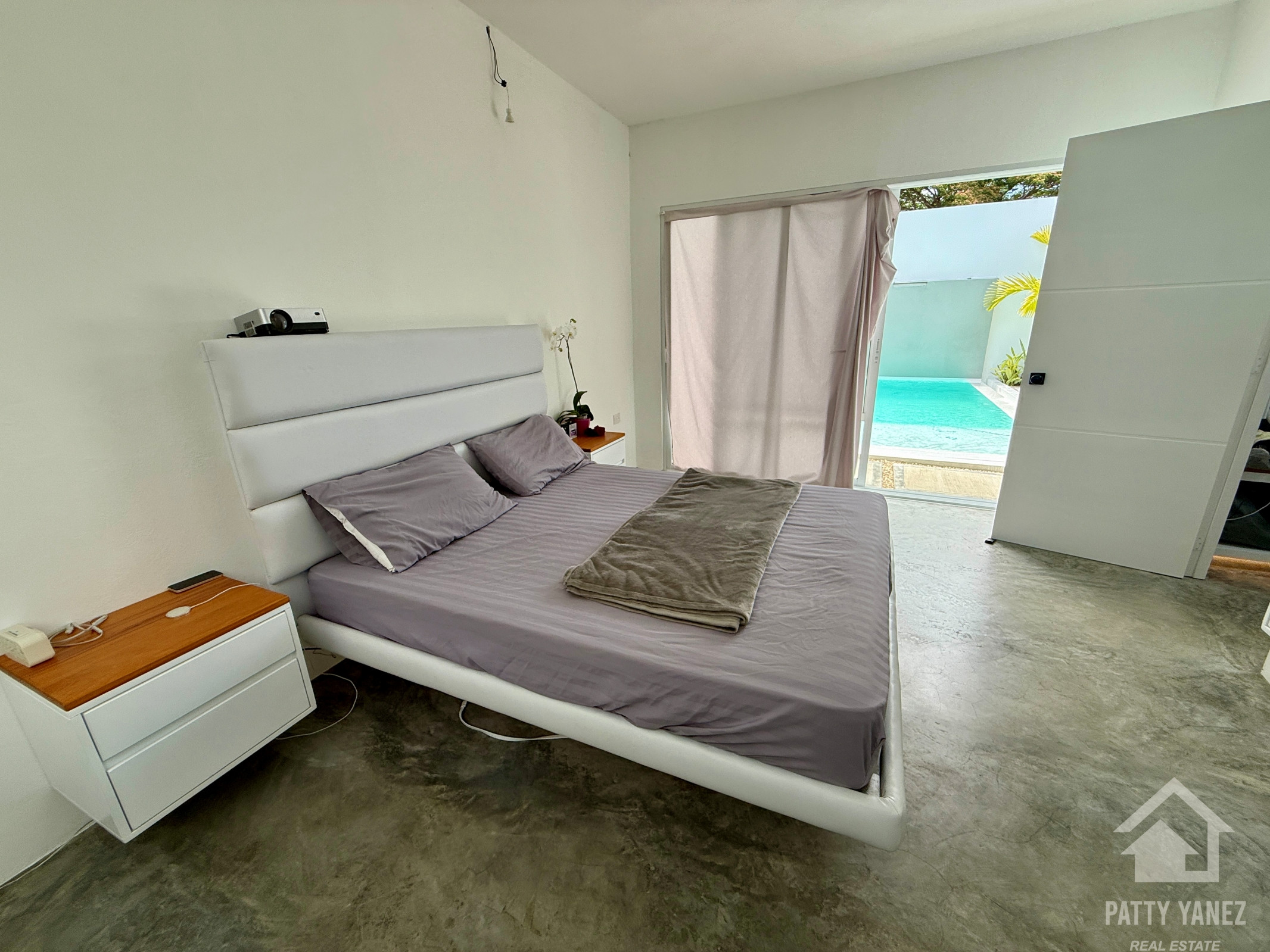 Modern Tropical Villa with Private Pool and Solar Energy System