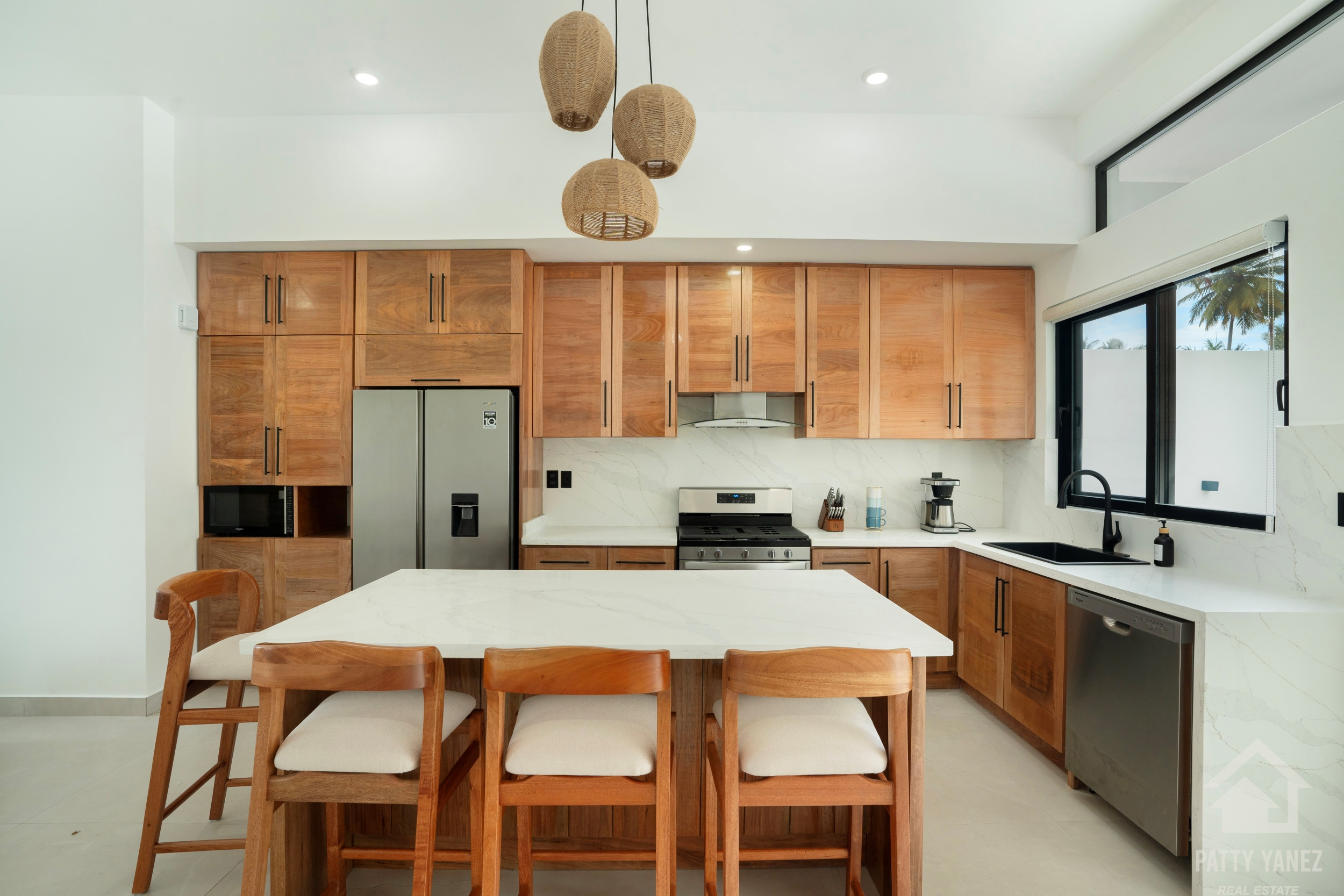 Nuevas villas en Kite Beach, Cabarete, en una urbanización cerrada