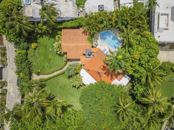 Oceanview 3-Bedroom Villa on a Prime Lot in Playa Encuentro