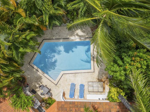 Oceanview 3-Bedroom Villa on a Prime Lot in Playa Encuentro