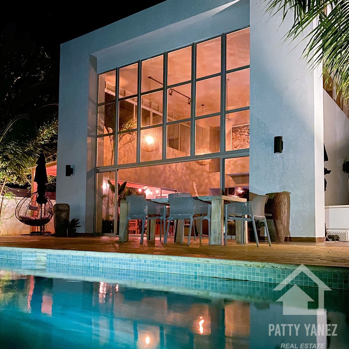 Villa moderna y espaciosa de 3 dormitorios en Encuentro – $499 000