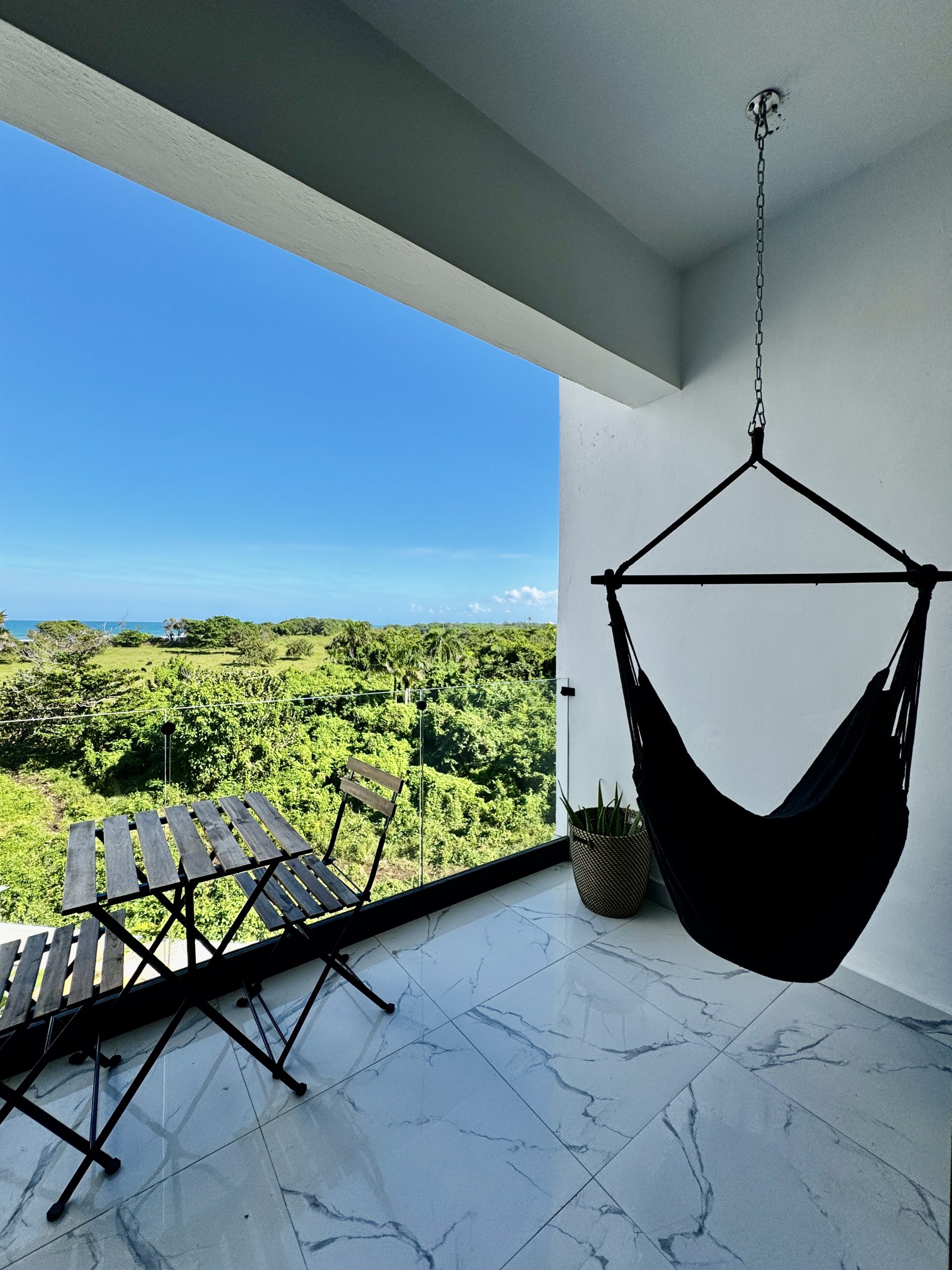 Modern Ocean View Apartment in Cocopipe, Encuentro – Just 2 Minutes from the Beach!