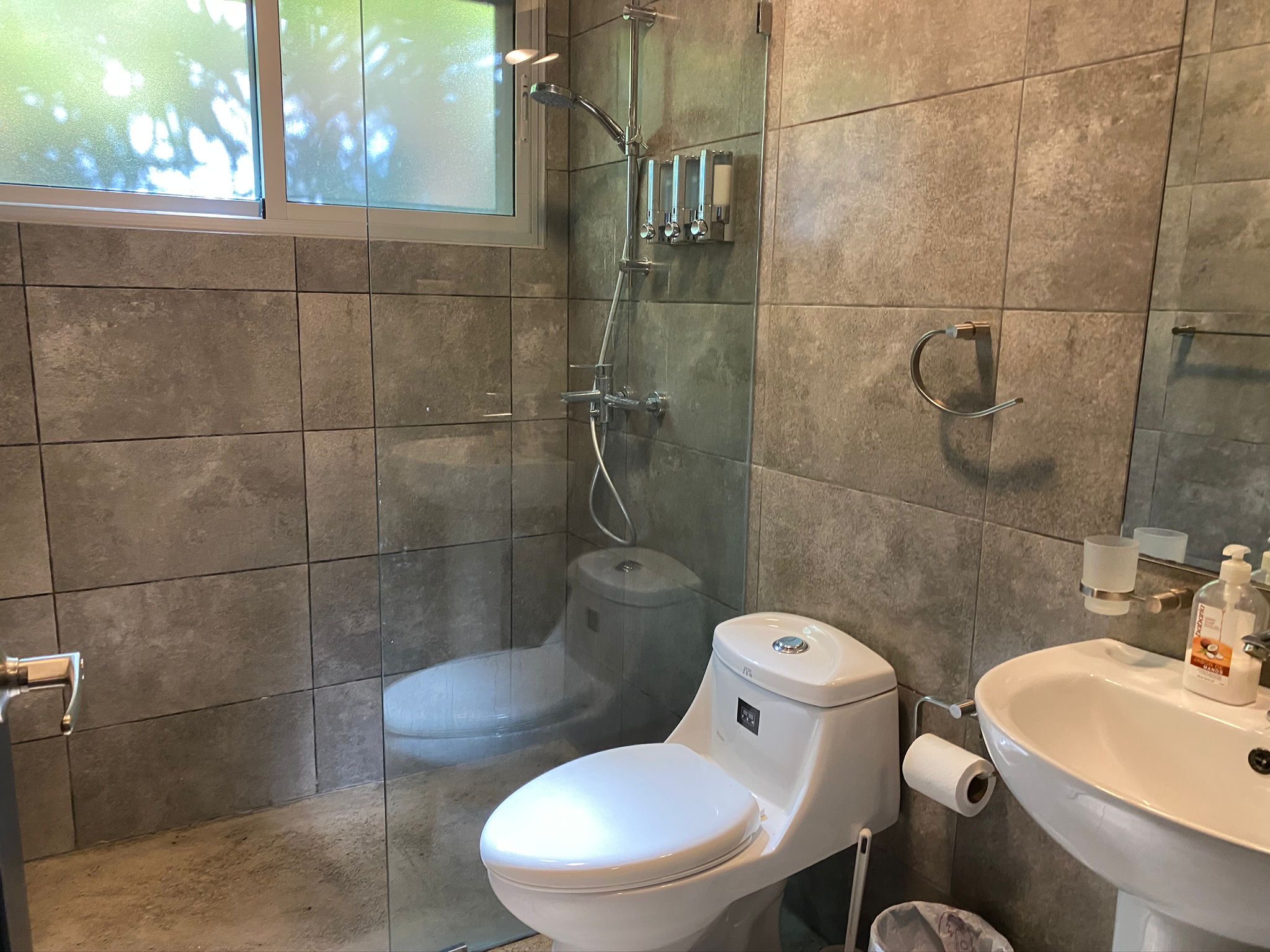 Villa moderna y espaciosa de 3 dormitorios en Encuentro – $499 000