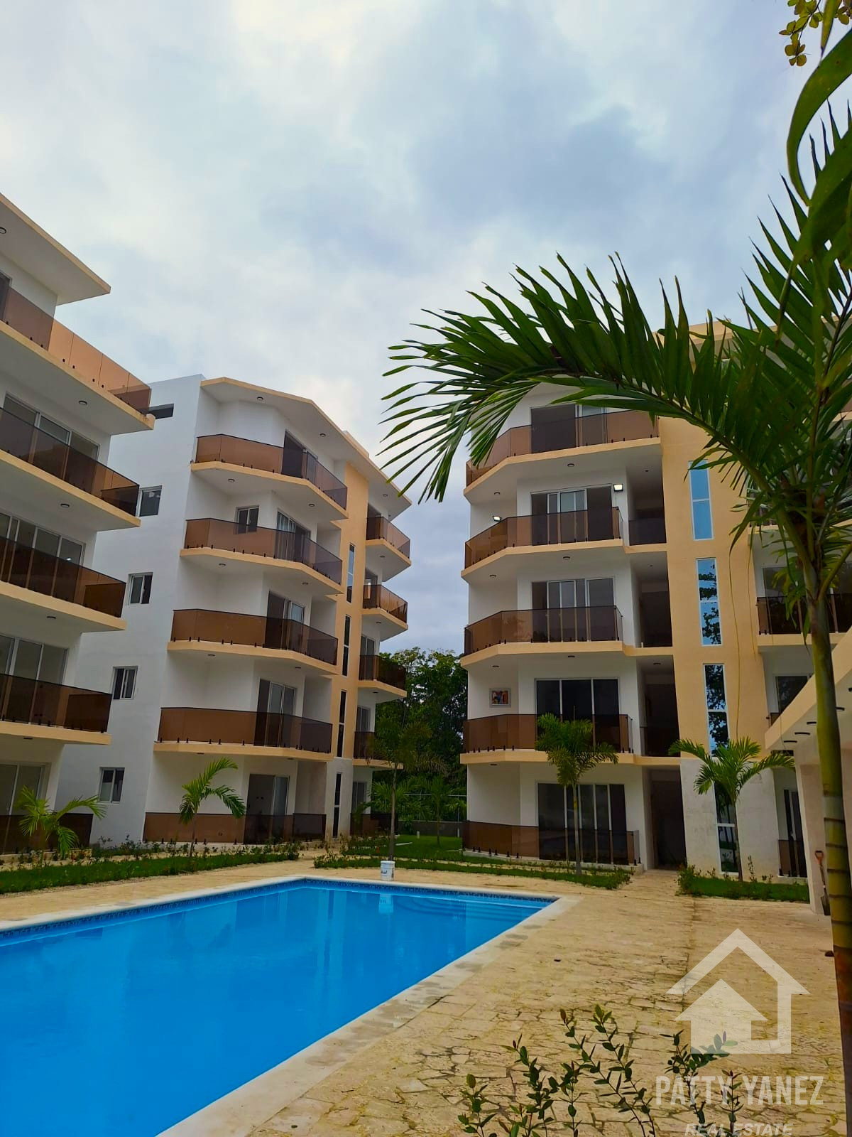 Modern 1-Bedroom Apartment for Sale – Prime Location Near the Beach