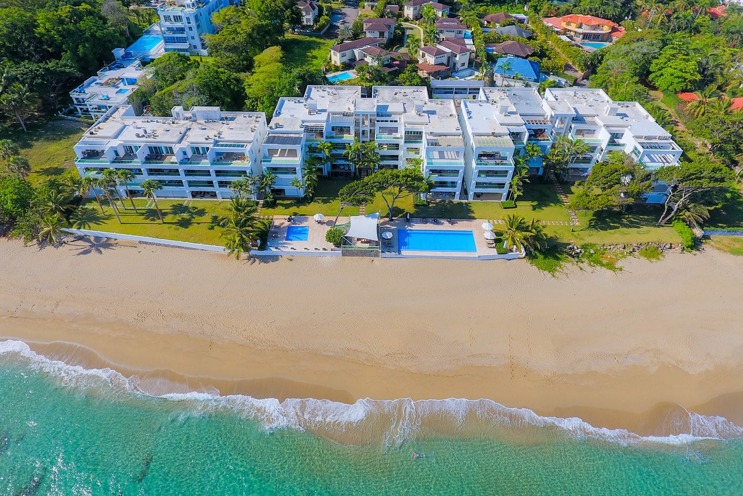 Vida de lujo en el Caribe con impresionantes vistas al mar
