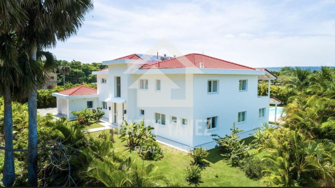 Villa de lujo en venta cerca de la playa, vivienda de 5 dormitorios