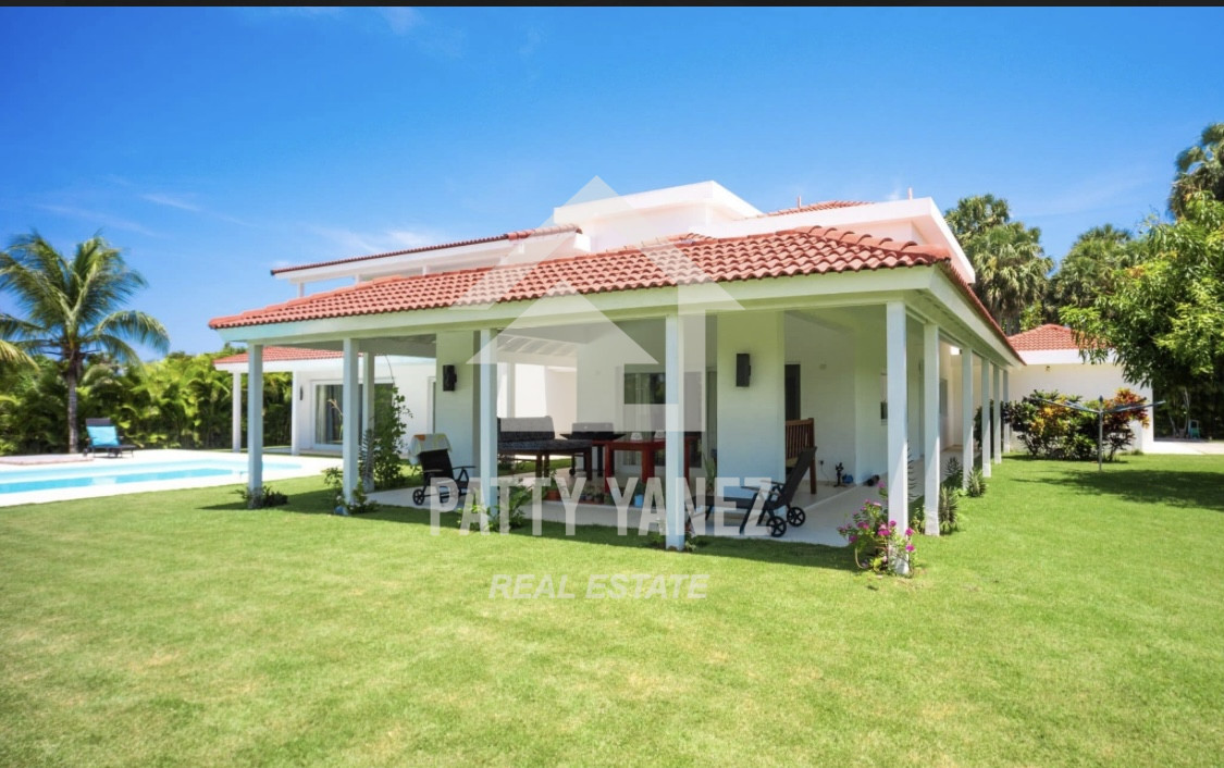 Villa de lujo en venta cerca de la playa, vivienda de 5 dormitorios