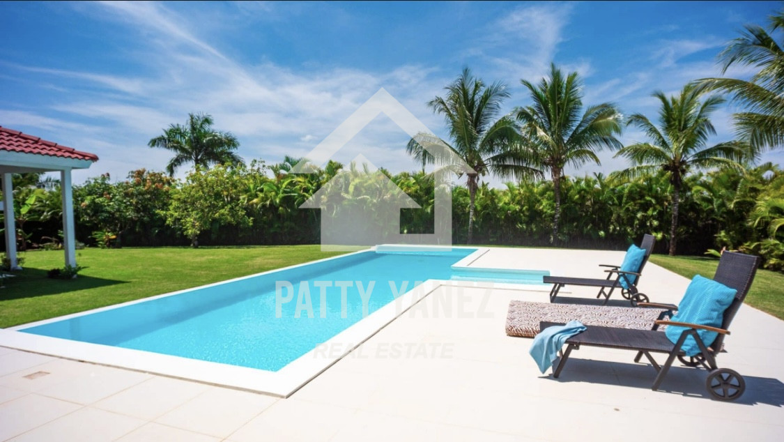 Villa de lujo en venta cerca de la playa, vivienda de 5 dormitorios