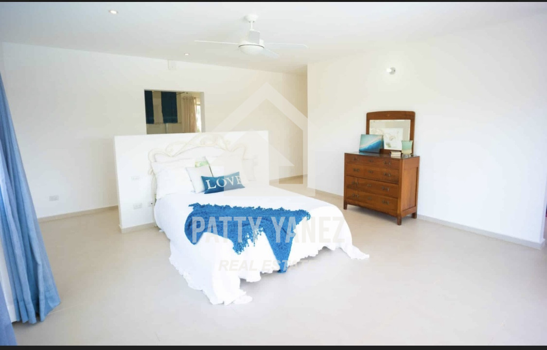 Villa de lujo en venta cerca de la playa, vivienda de 5 dormitorios