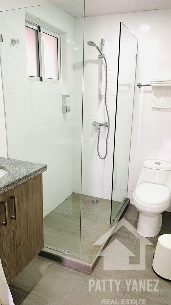 Se vende departamento amueblado de 1 dormitorio cerca de Playa Encuentro