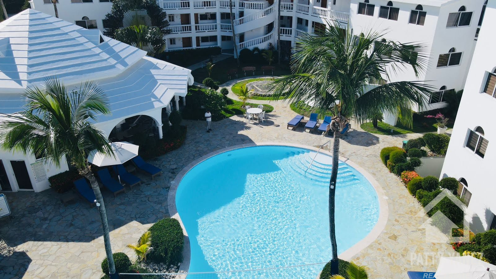 Apartamento amueblado de 1 dormitorio en venta cerca de Playa Encuentro