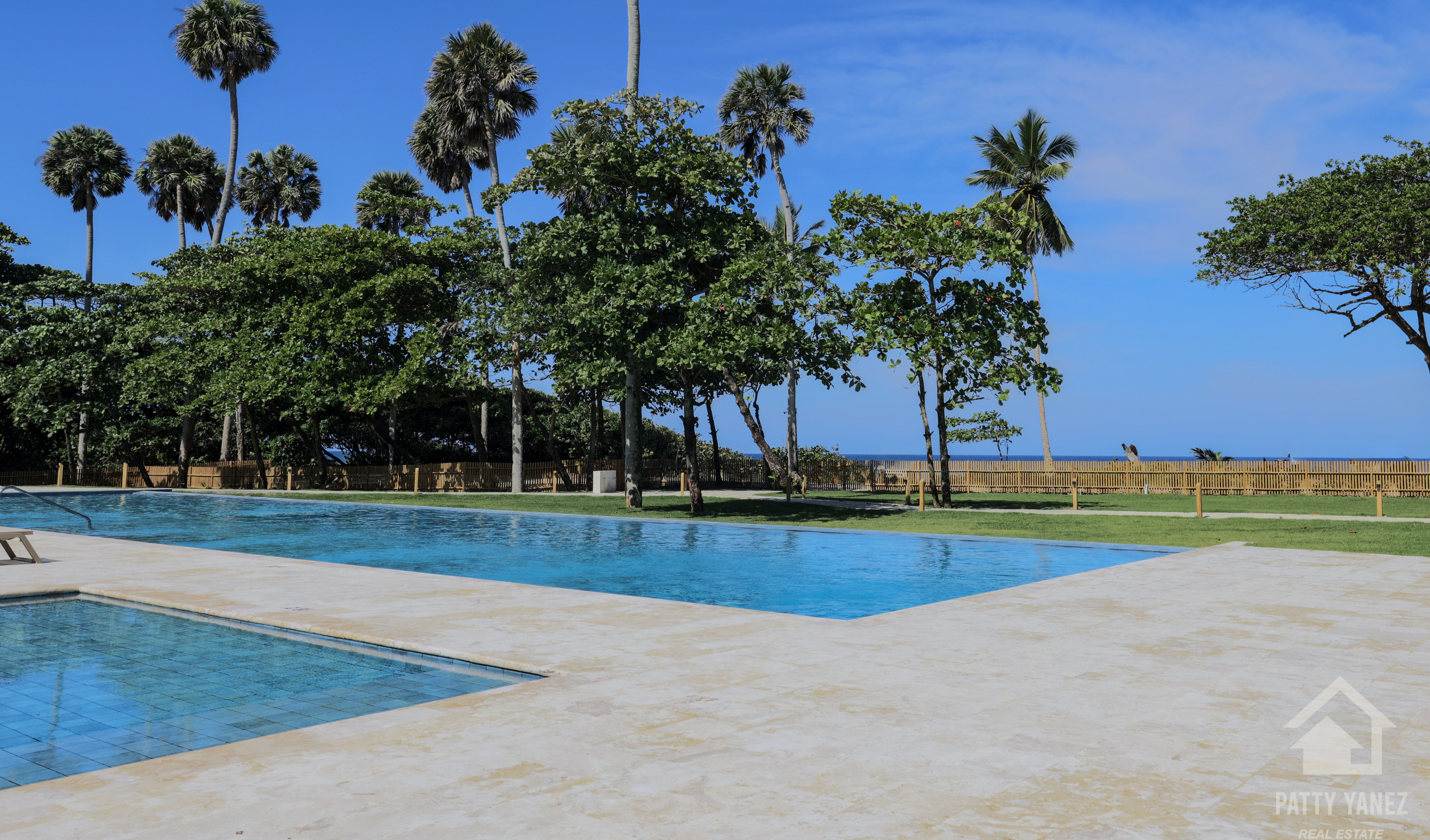 Luxury Beachfront Living – LAST UNITS AVAILABLE