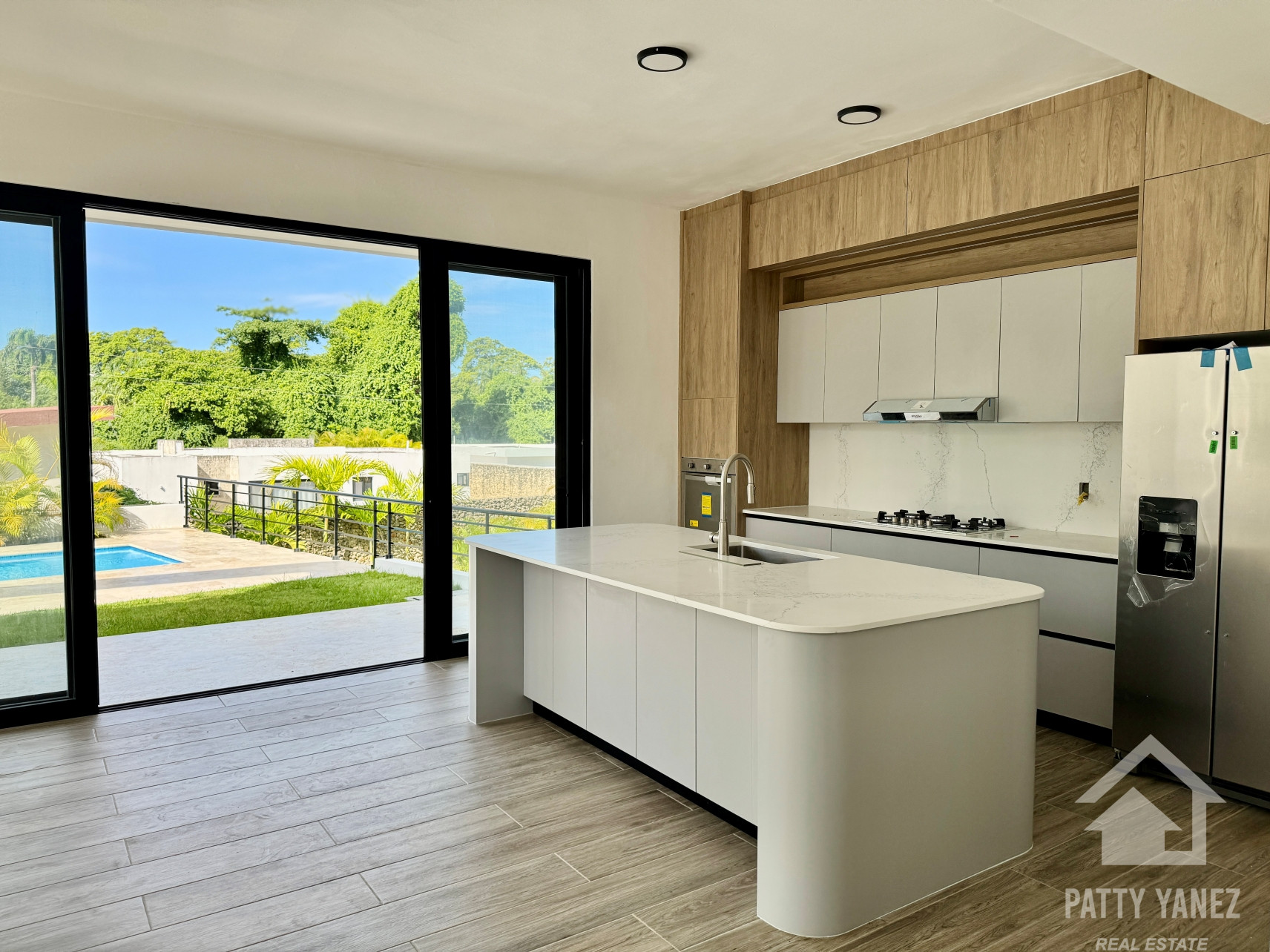 Luxury 3-Bedroom Villa for Sale in Gated Community Near the Beach – Dominican Republic