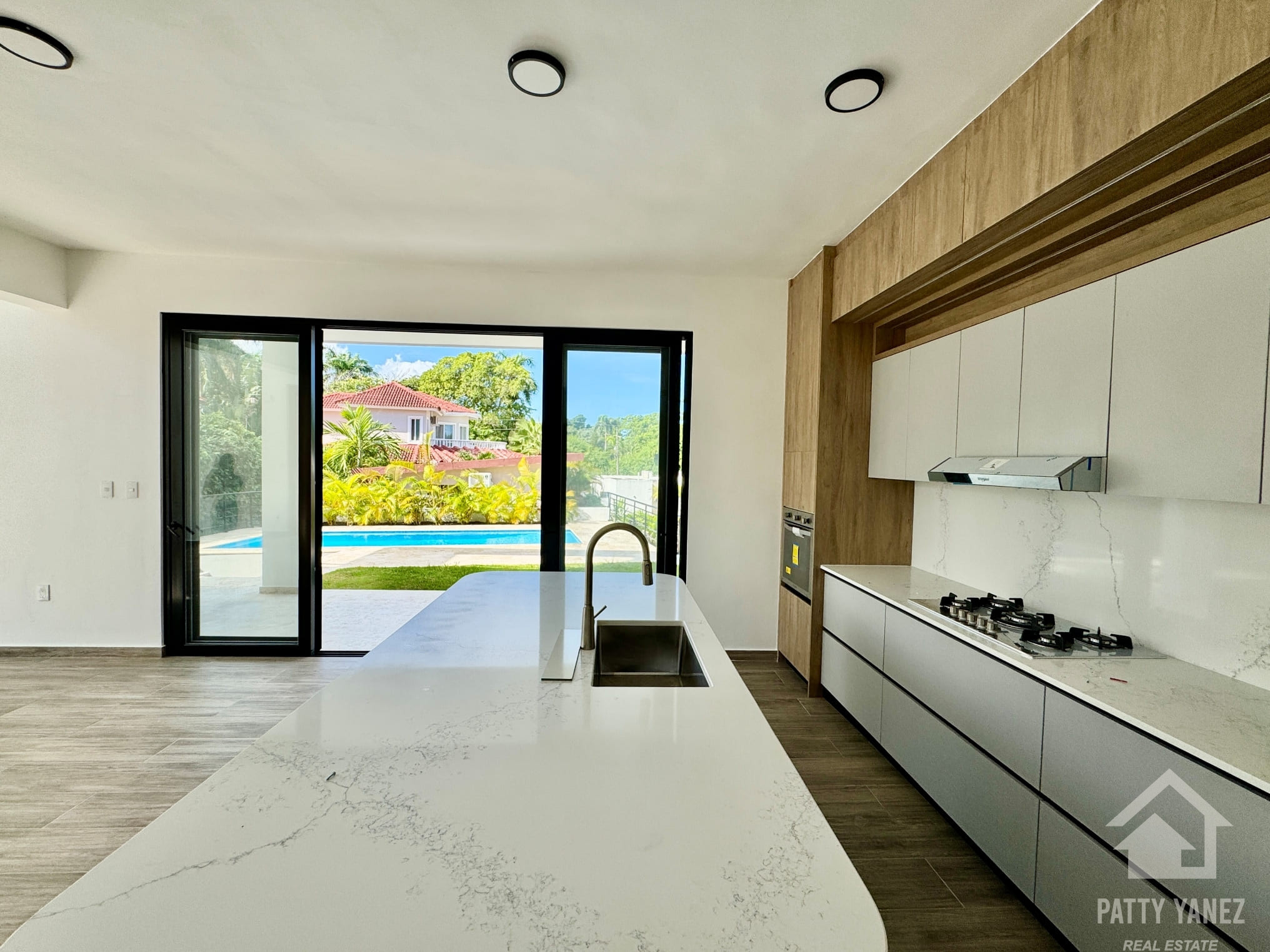 Luxury 3-Bedroom Villa for Sale in Gated Community Near the Beach – Dominican Republic