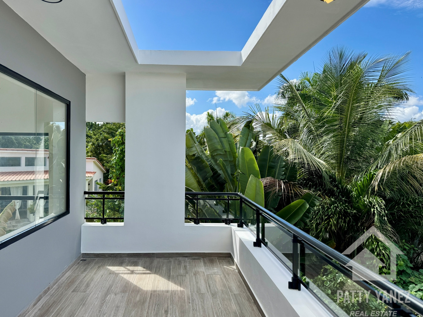 Luxury 3-Bedroom Villa for Sale in Gated Community Near the Beach – Dominican Republic
