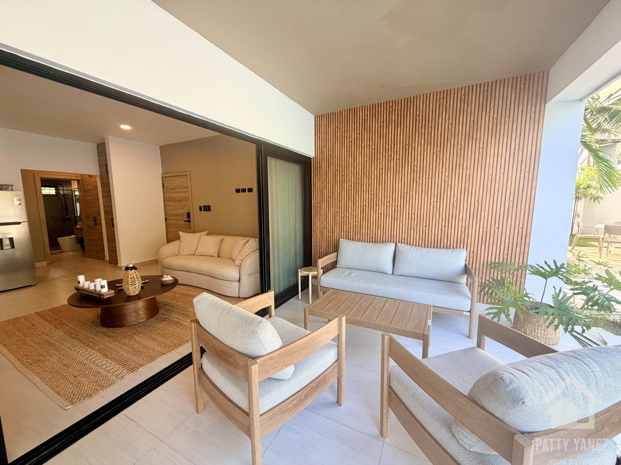 Apartamento de 2 recámaras con vista al jardín en venta en Encuentro, República Dominicana