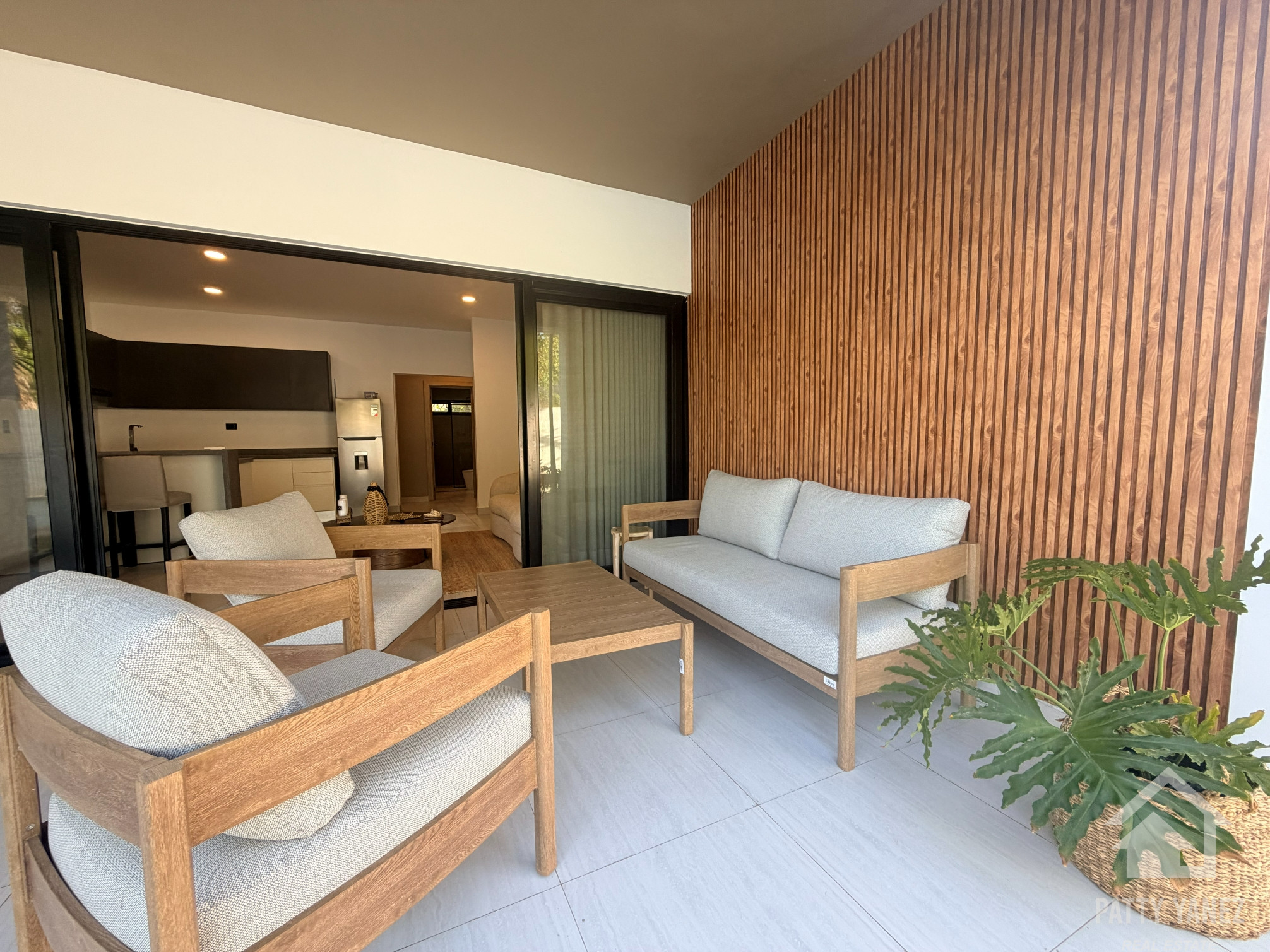 Apartamento de un dormitorio con vista al jardín en venta en Encuentro, República Dominicana