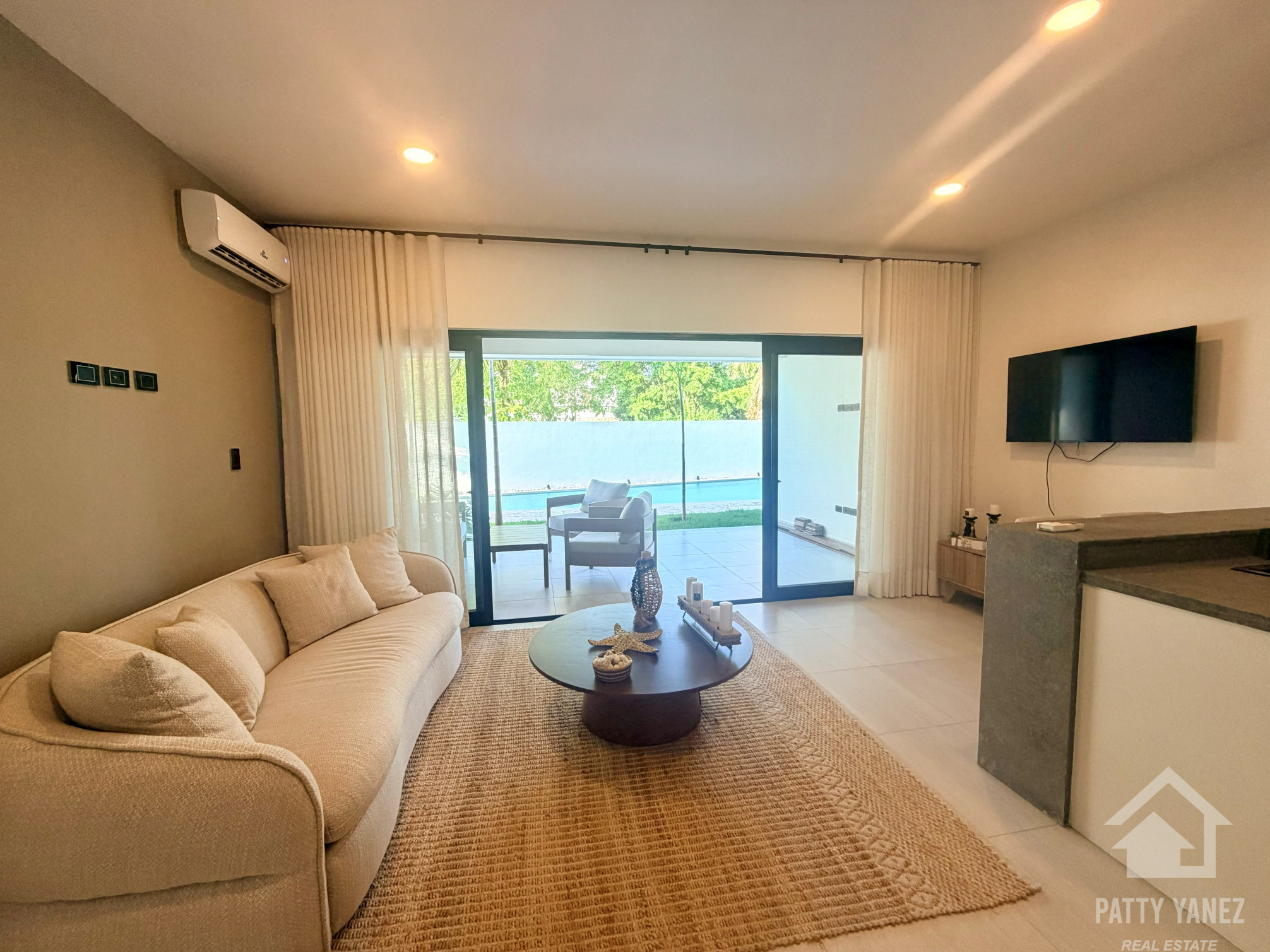 Apartamento de un dormitorio con vista al jardín en venta en Encuentro, República Dominicana