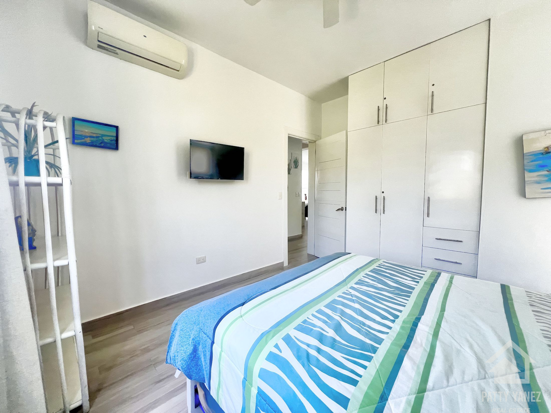 Encantadora villa de 3 dormitorios con vistas a la laguna y paneles solares – Cabarete, República Dominicana