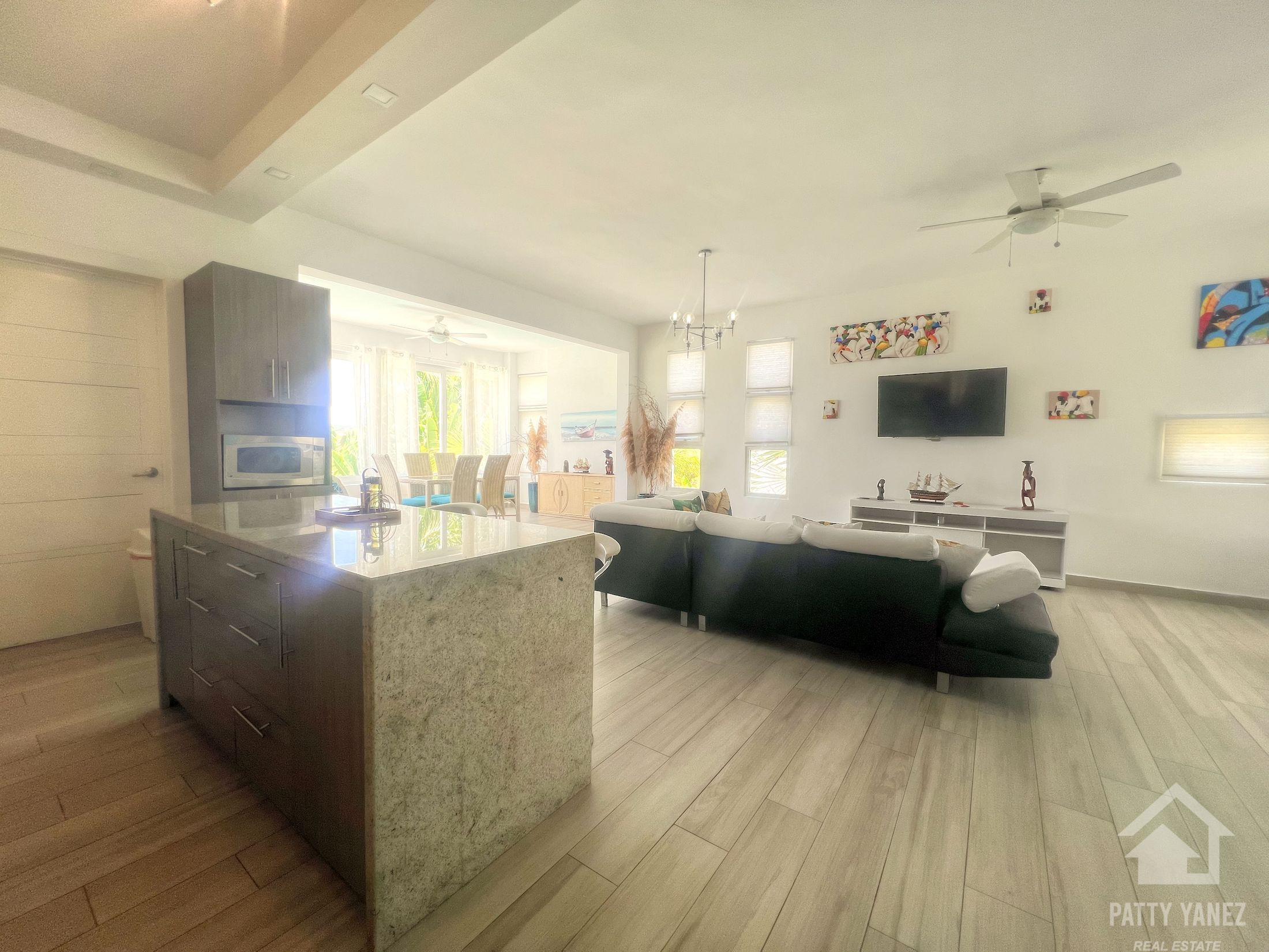 Encantadora villa de 3 dormitorios con vistas a la laguna y paneles solares – Cabarete, República Dominicana