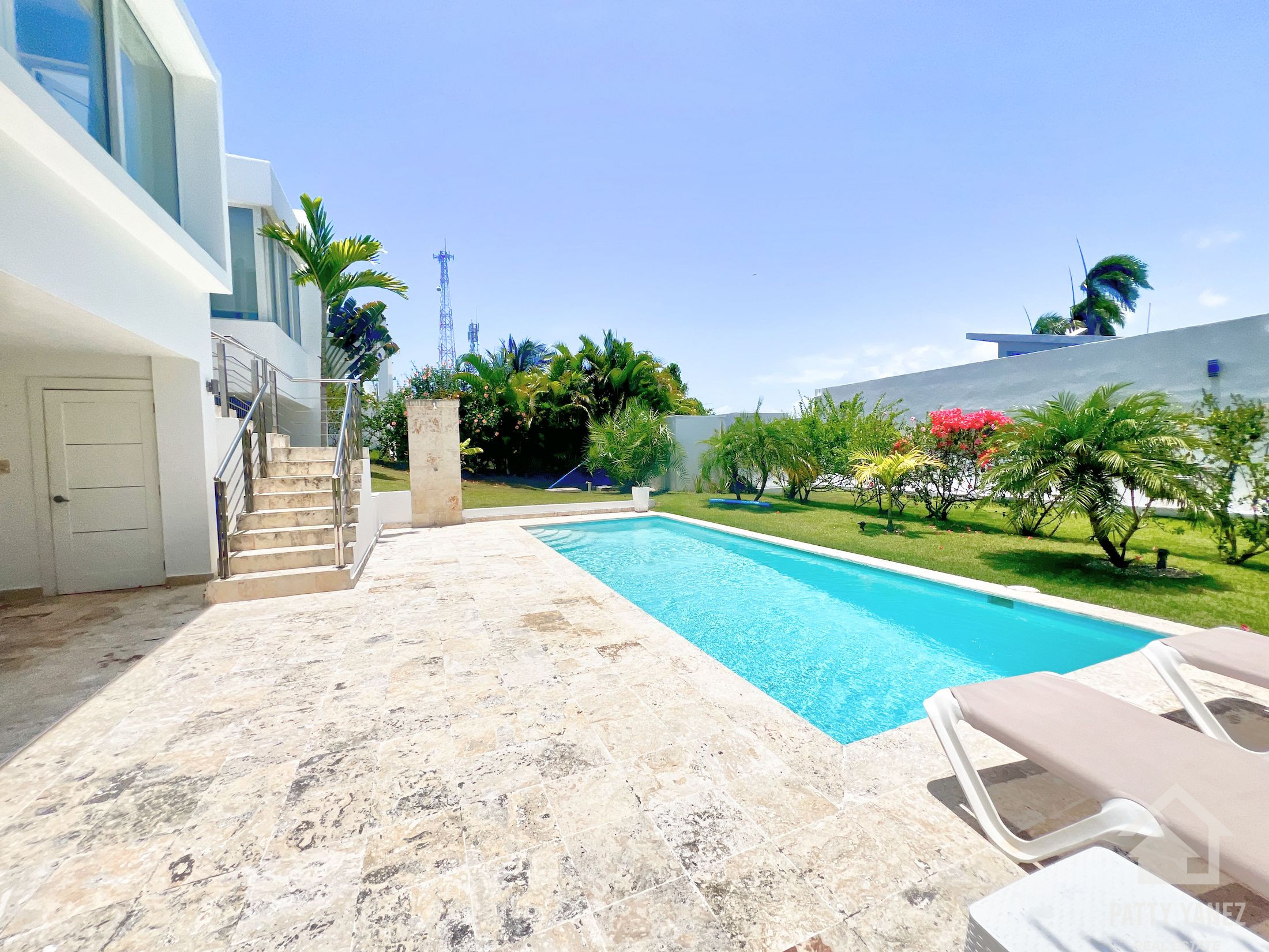 Encantadora villa de 3 dormitorios con vistas a la laguna y paneles solares – Cabarete, República Dominicana
