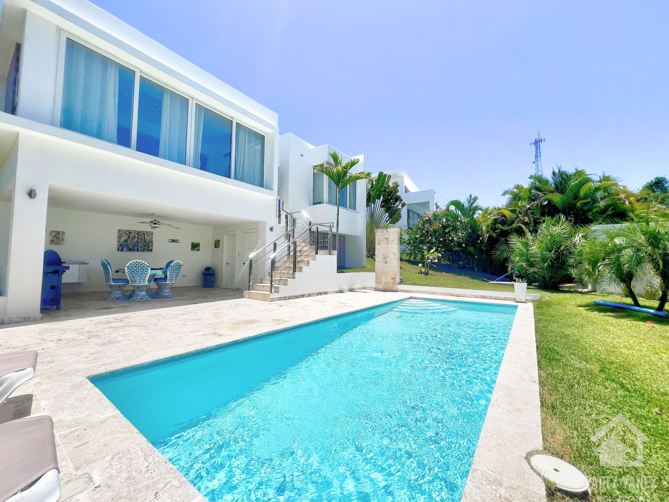 Encantadora villa de 3 dormitorios con vistas a la laguna y paneles solares – Cabarete, República Dominicana