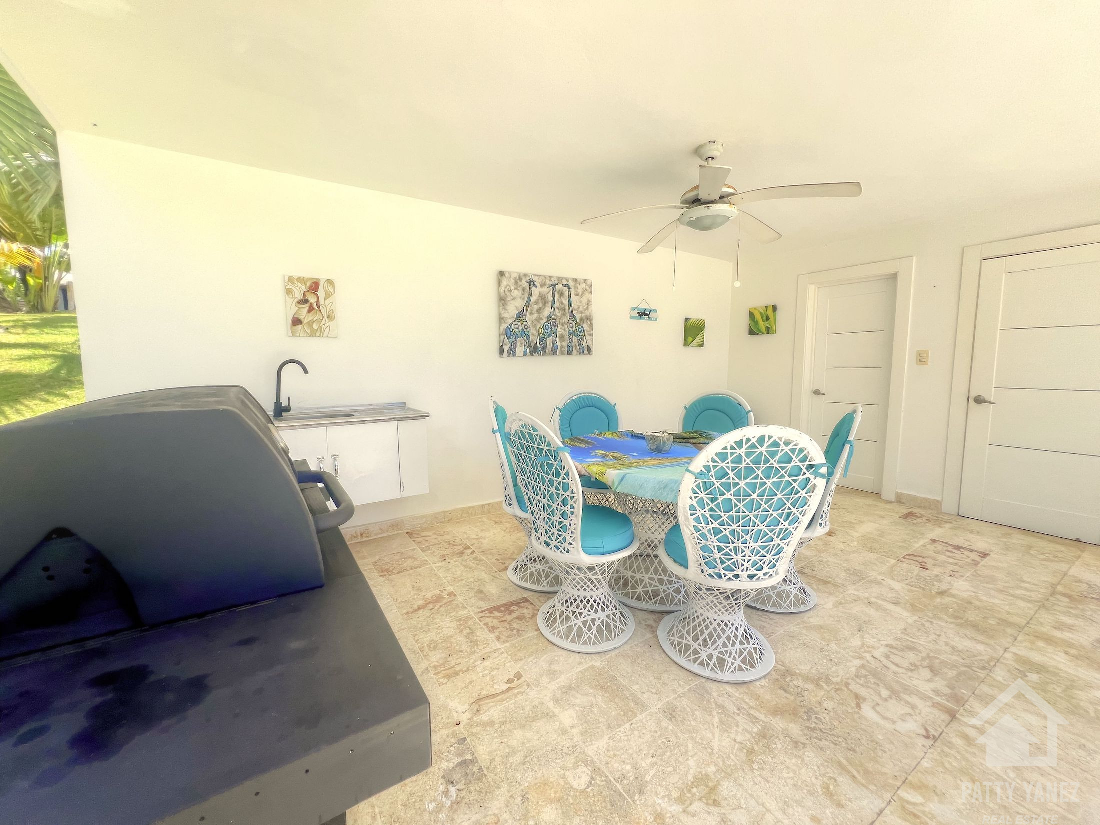 Encantadora villa de 3 dormitorios con vistas a la laguna y paneles solares – Cabarete, República Dominicana