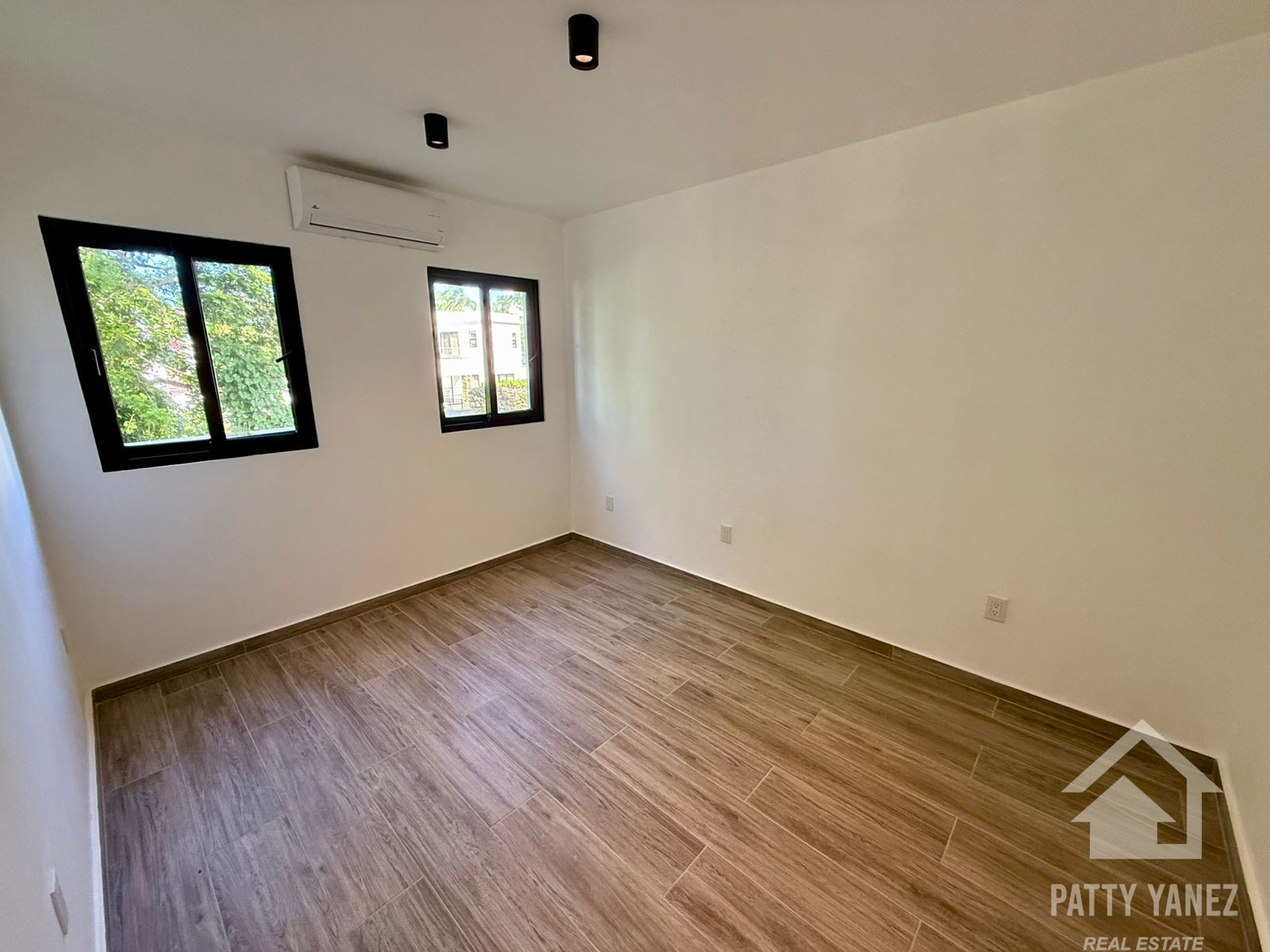 Villa moderna de 3 dormitorios – Complejo residencial cerrado, a unos pasos de la playa