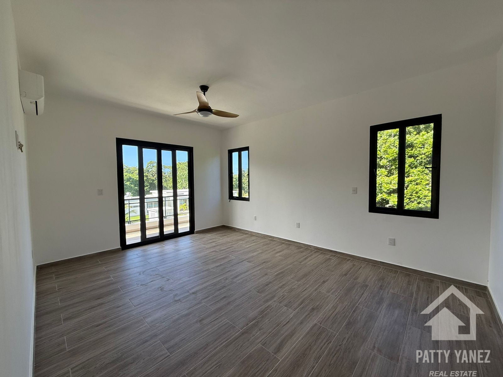 Villa moderna de 3 dormitorios – Complejo residencial cerrado, a unos pasos de la playa