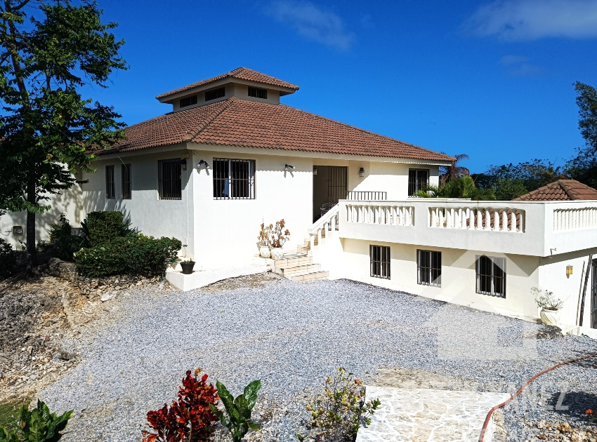 Ocean-View Estate with Separate Guest Residence in Cabrera