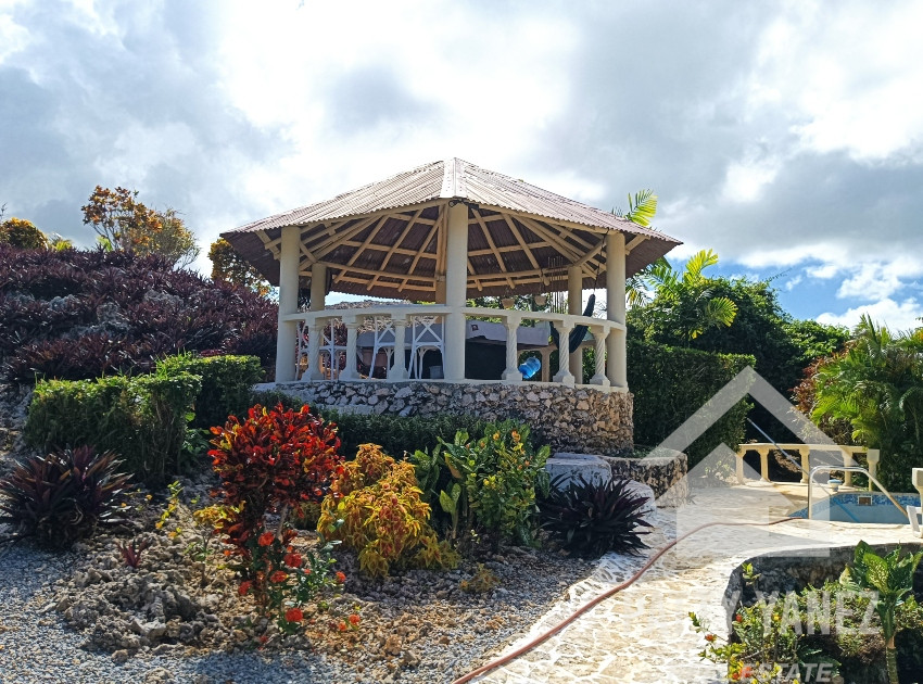 Ocean-View Estate with Separate Guest Residence in Cabrera