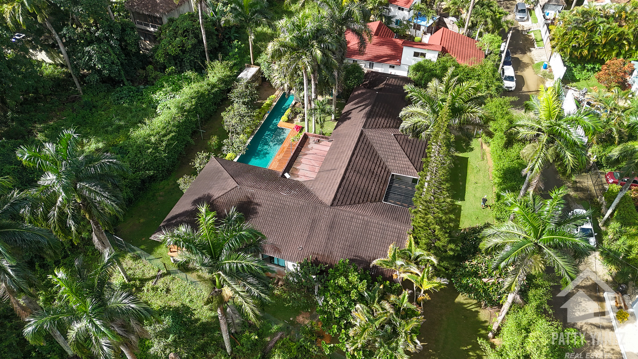 5-Bedroom Villa in a Gated Community by Ocean in Cabarete