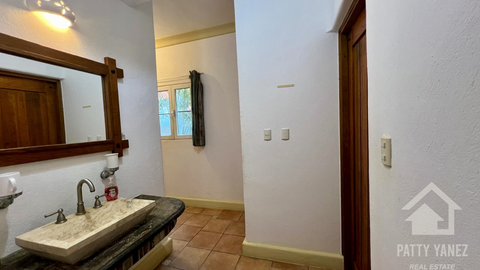 Oceanfront Condo with Sea Views in a Gated Community – Ideal for Living or Investment