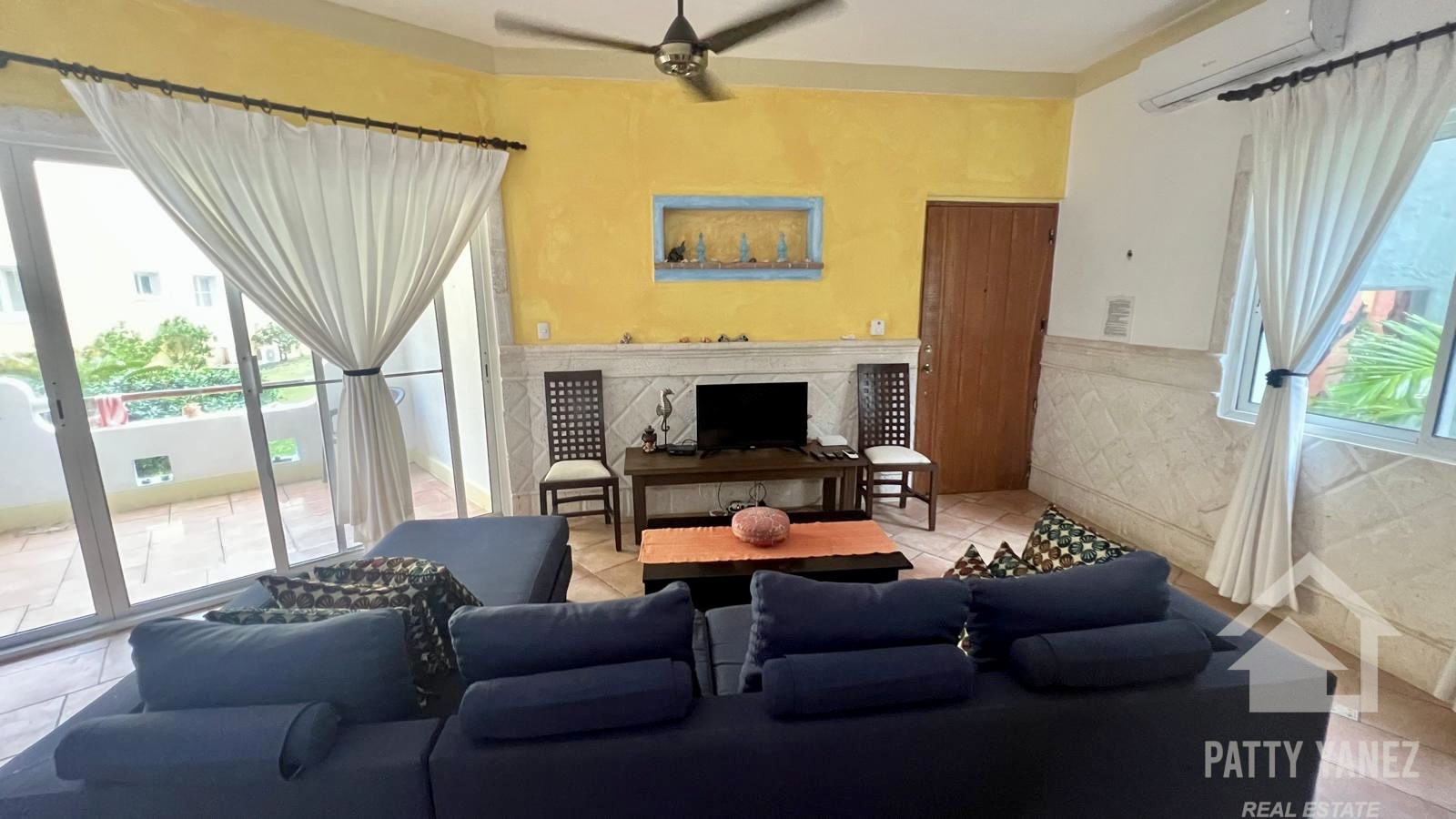 Oceanfront Condo with Sea Views in a Gated Community – Ideal for Living or Investment