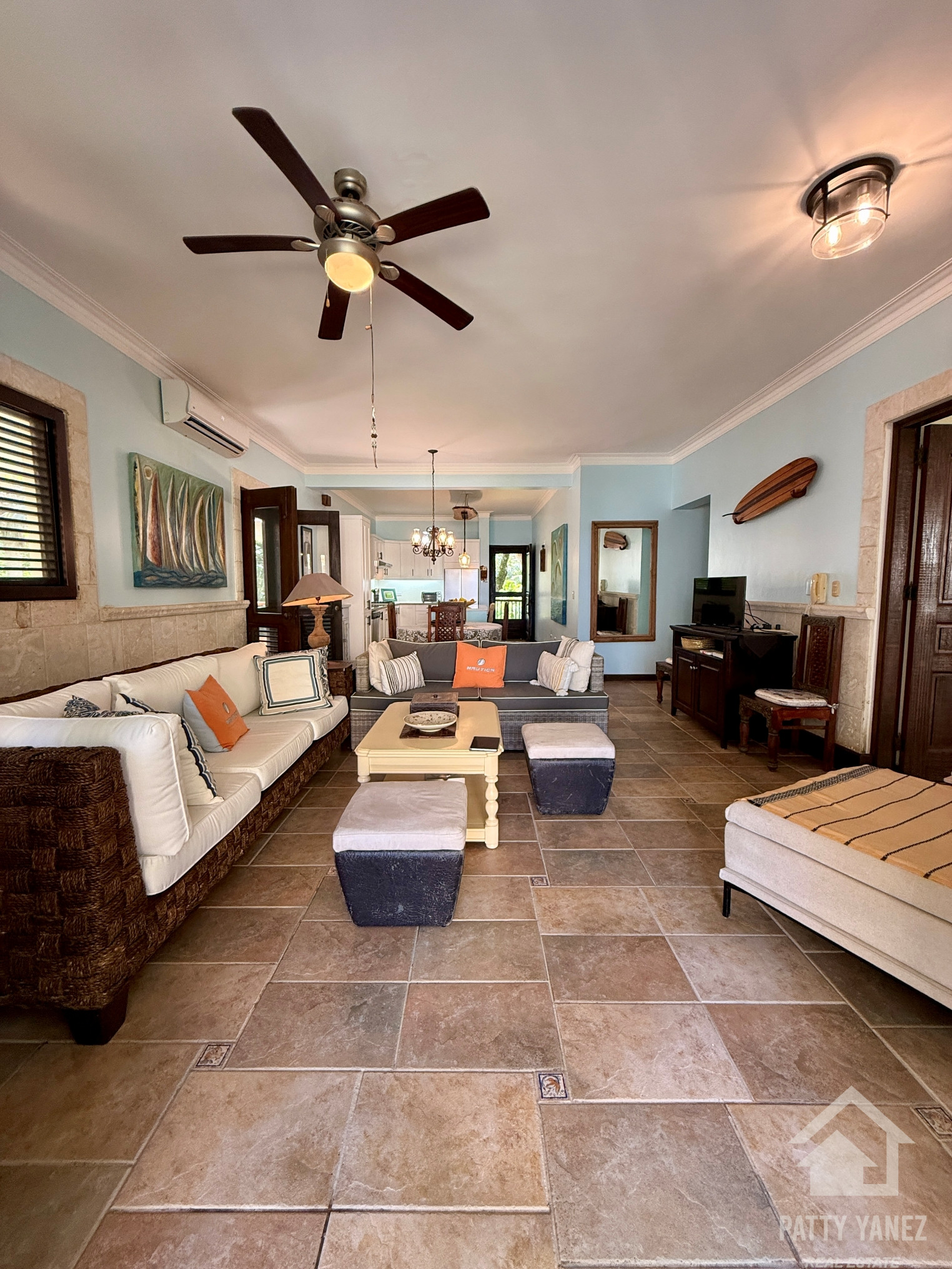 Beachfront 3-Bedroom Condo with Oceanview
