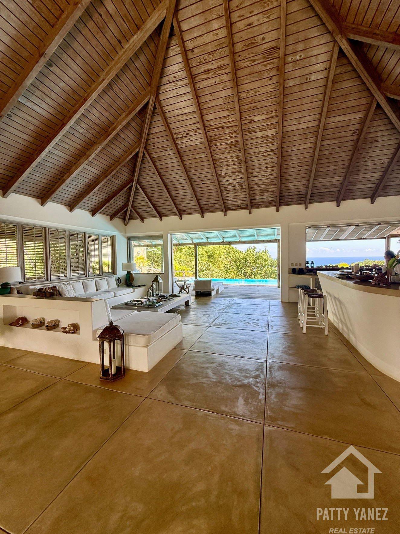 Panoramic Ocean View Villa with Guesthouse in Cabrera – Walk to the Beach