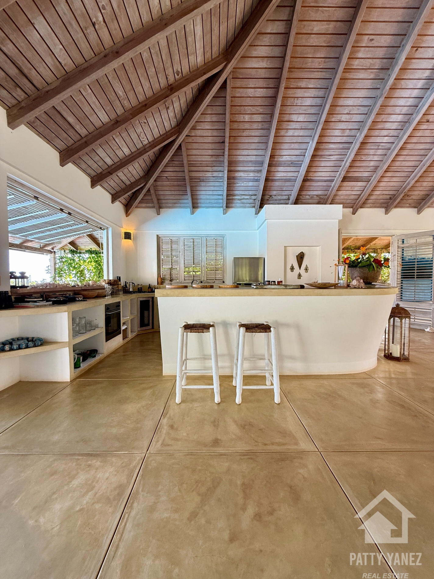 Panoramic Ocean View Villa with Guesthouse in Cabrera – Walk to the Beach