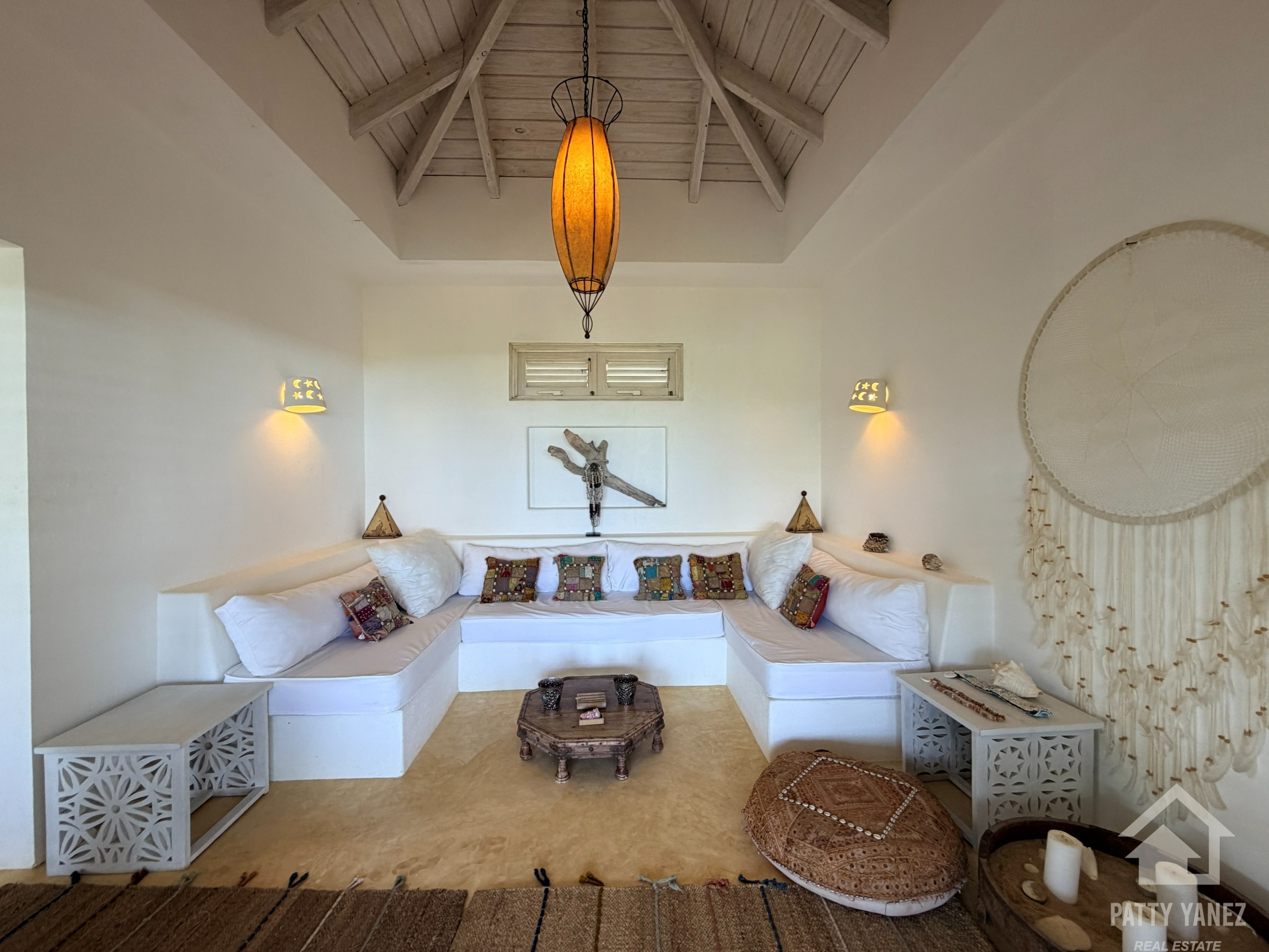 Panoramic Ocean View Villa with Guesthouse in Cabrera – Walk to the Beach